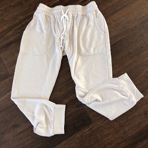 NWOT xhileration cropped joggers